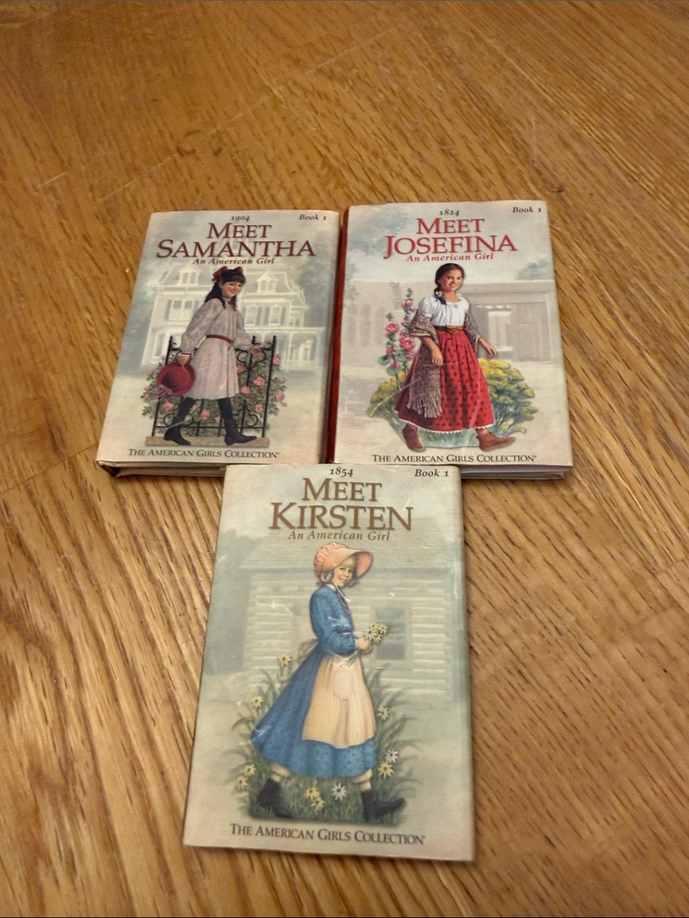 American Girl Meet Samantha, Josefina & Kirsten Book Set - Multicolor